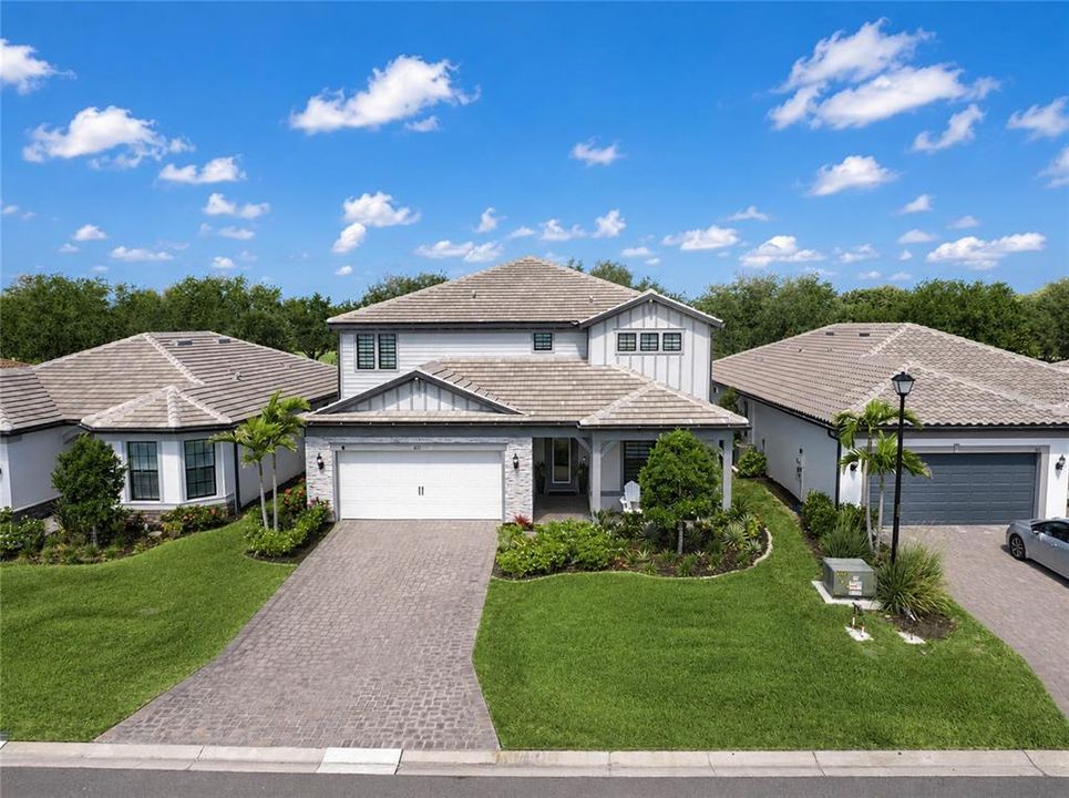 For Sale: $779,900 (5 beds, 4 baths, 3422 Square Feet)