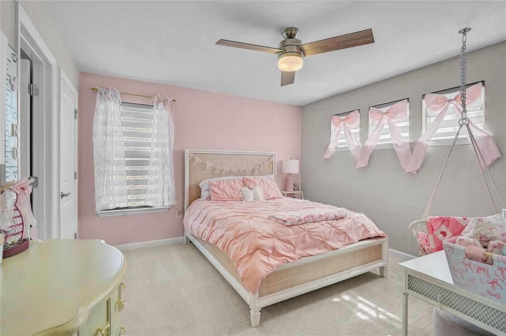 For Sale: $779,900 (5 beds, 4 baths, 3422 Square Feet)