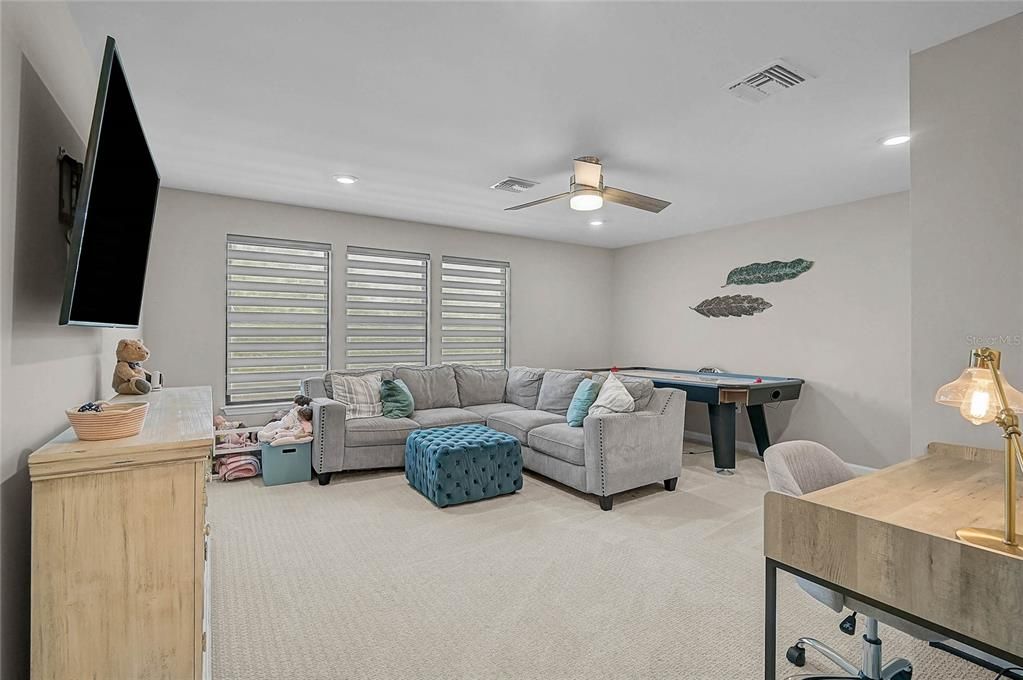 For Sale: $779,900 (5 beds, 4 baths, 3422 Square Feet)