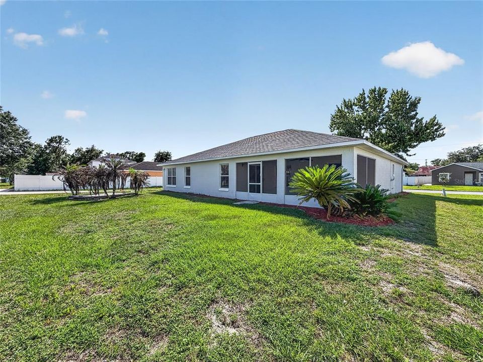 For Sale: $289,000 (3 beds, 2 baths, 1733 Square Feet)