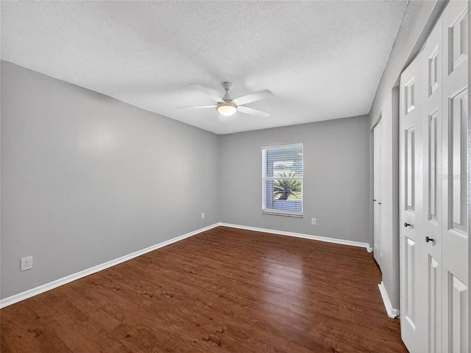 For Sale: $289,000 (3 beds, 2 baths, 1733 Square Feet)