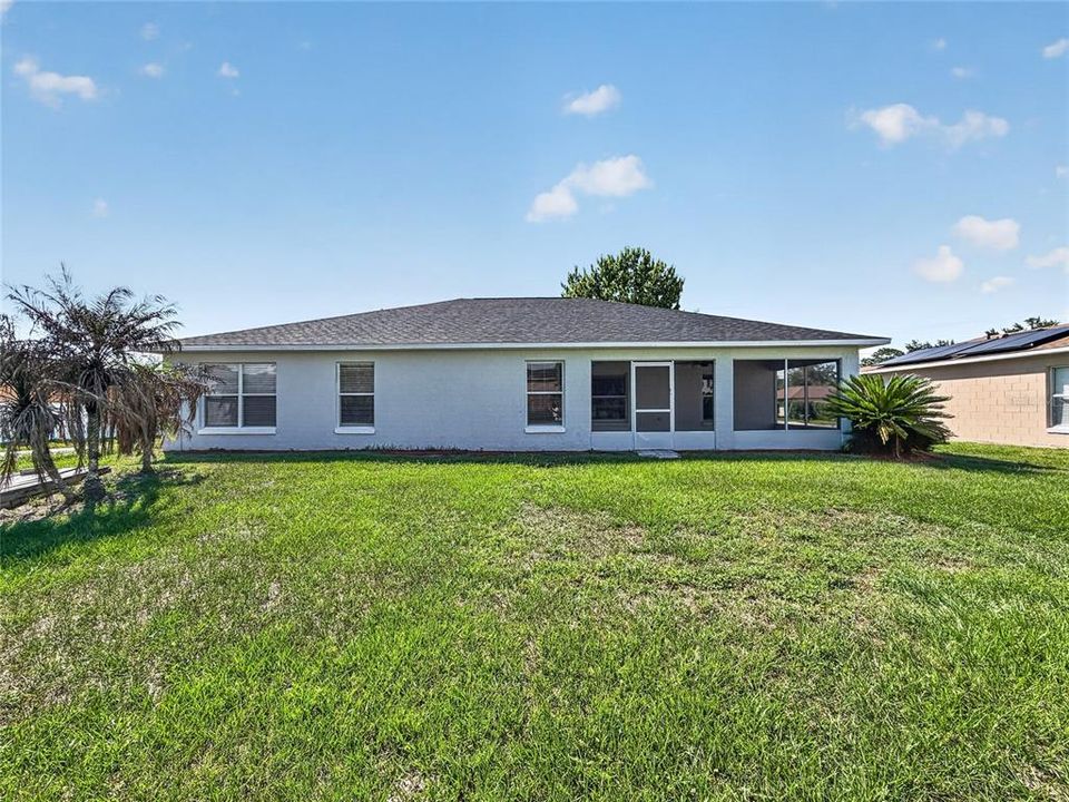 For Sale: $289,000 (3 beds, 2 baths, 1733 Square Feet)