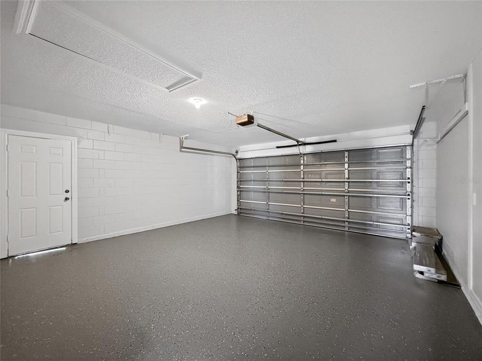 For Sale: $289,000 (3 beds, 2 baths, 1733 Square Feet)