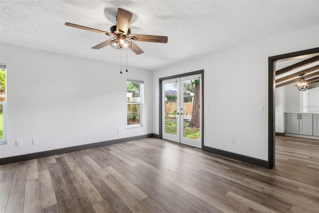 For Sale: $489,000 (3 beds, 2 baths, 2061 Square Feet)