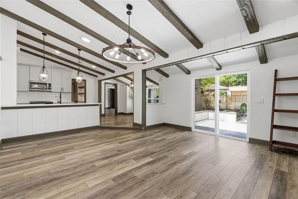 For Sale: $489,000 (3 beds, 2 baths, 2061 Square Feet)