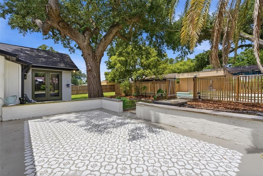 For Sale: $489,000 (3 beds, 2 baths, 2061 Square Feet)