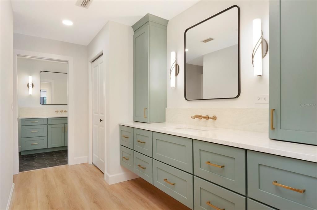 For Rent: $6,000 (5 beds, 3 baths, 3280 Square Feet)