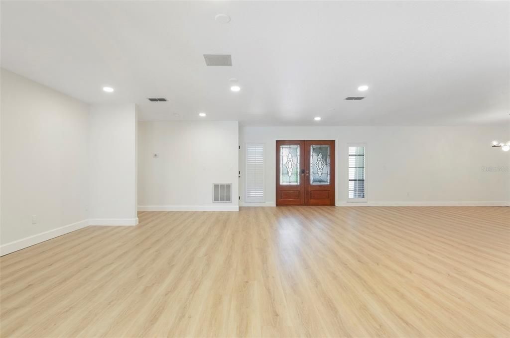 For Rent: $6,000 (5 beds, 3 baths, 3280 Square Feet)
