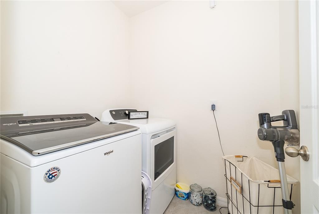 For Sale: $429,000 (4 beds, 2 baths, 1846 Square Feet)