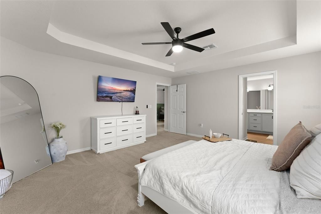 Active With Contract: $335,000 (4 beds, 2 baths, 1855 Square Feet)