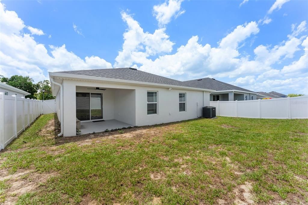 Active With Contract: $335,000 (4 beds, 2 baths, 1855 Square Feet)