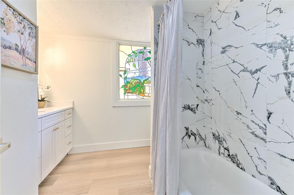 For Sale: $800,000 (3 beds, 2 baths, 1565 Square Feet)