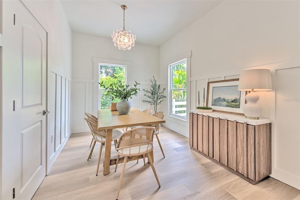For Sale: $800,000 (3 beds, 2 baths, 1565 Square Feet)