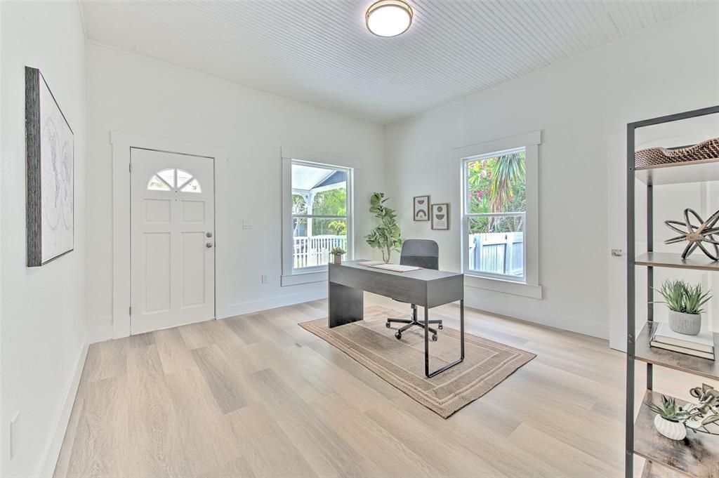 For Sale: $800,000 (3 beds, 2 baths, 1565 Square Feet)