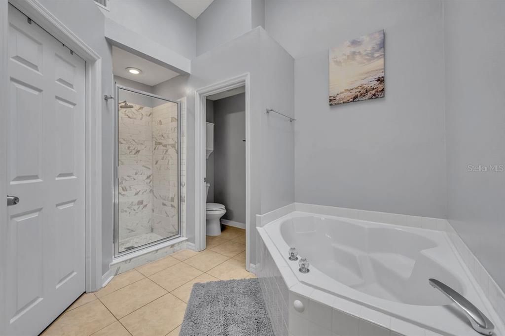 For Sale: $424,000 (4 beds, 2 baths, 1956 Square Feet)