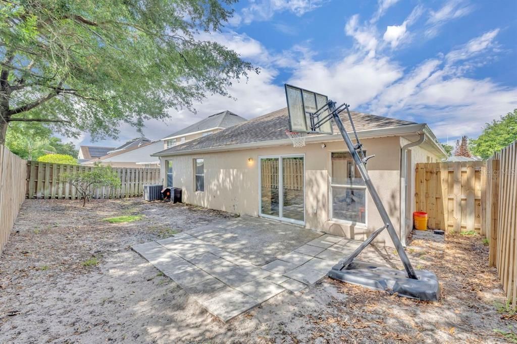 For Sale: $424,000 (4 beds, 2 baths, 1956 Square Feet)