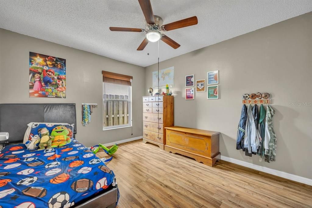 For Sale: $424,000 (4 beds, 2 baths, 1956 Square Feet)