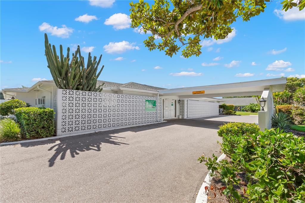 For Sale: $120,000 (2 beds, 2 baths, 1270 Square Feet)
