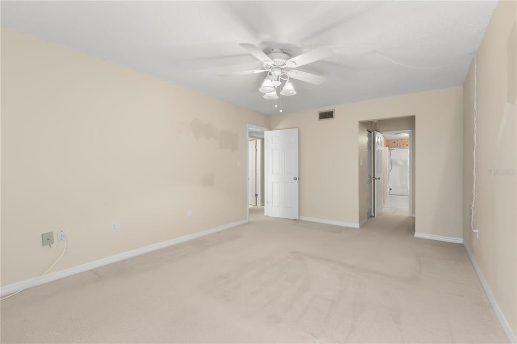 For Sale: $120,000 (2 beds, 2 baths, 1270 Square Feet)