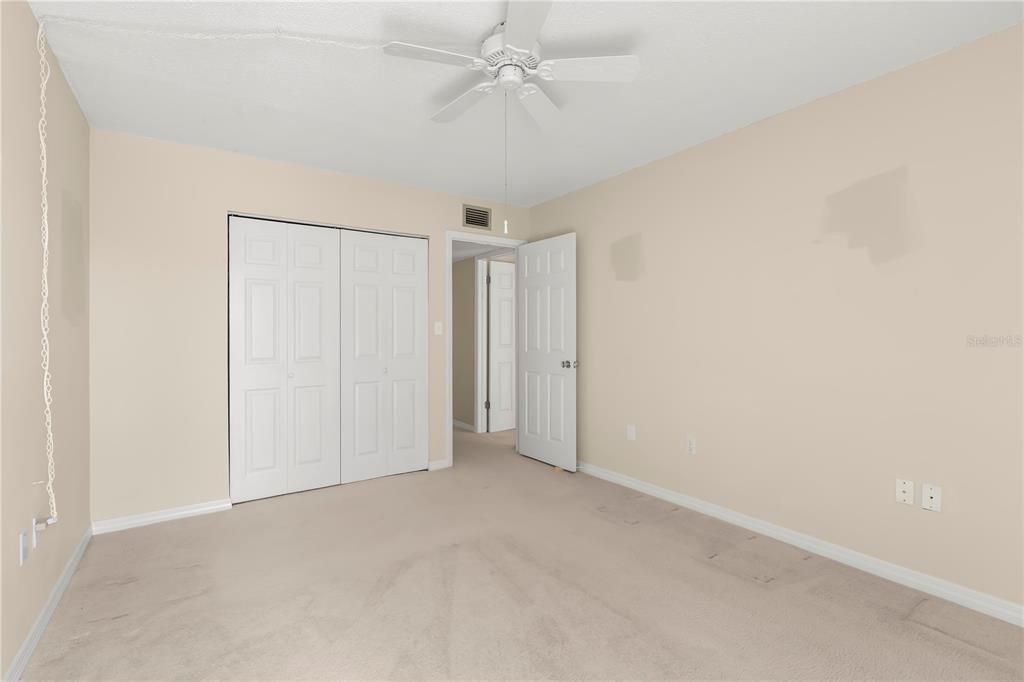 For Sale: $120,000 (2 beds, 2 baths, 1270 Square Feet)