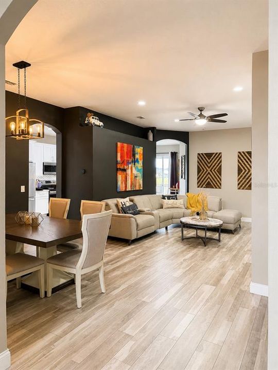 For Sale: $525,000 (4 beds, 2 baths, 1806 Square Feet)