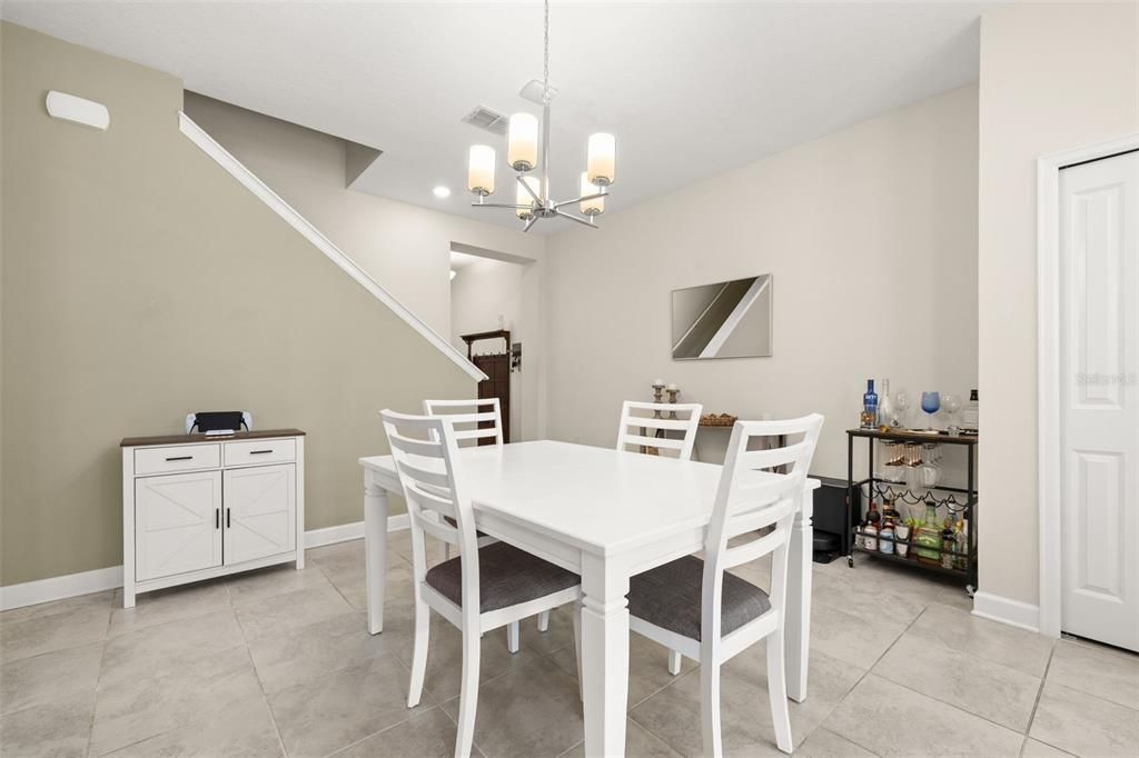 For Sale: $330,000 (3 beds, 2 baths, 1869 Square Feet)