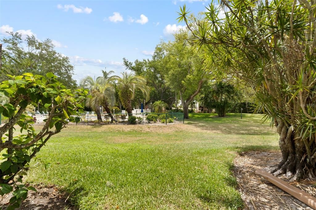For Sale: $149,900 (2 beds, 2 baths, 940 Square Feet)