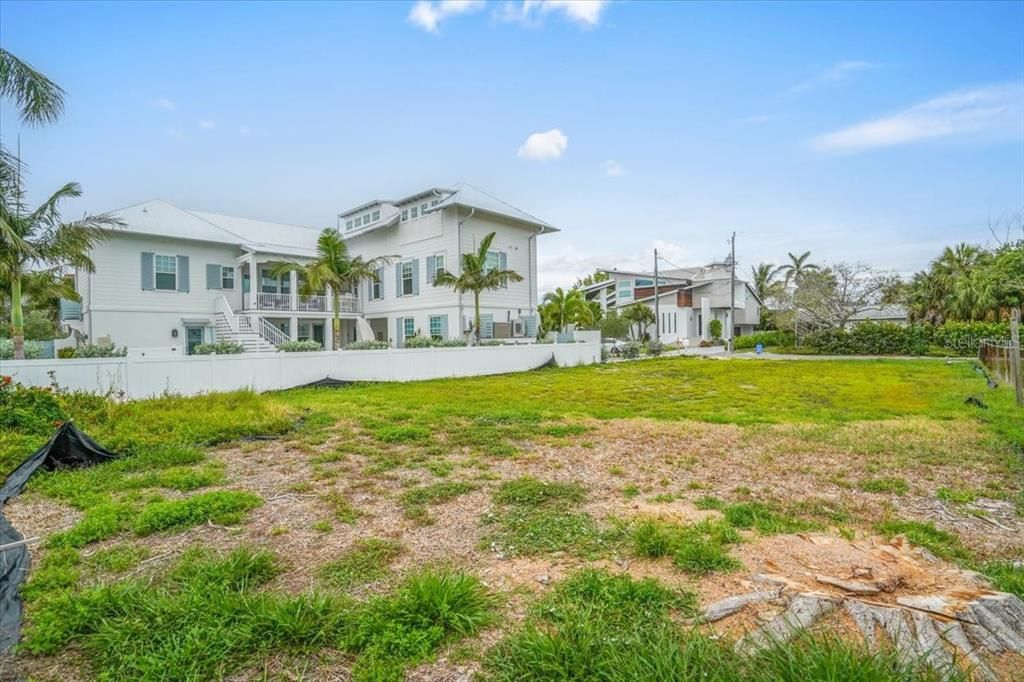 For Sale: $1,995,000 (0.22 acres)
