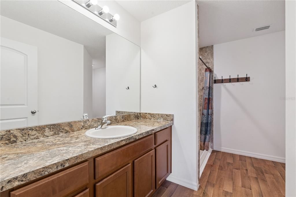 For Sale: $329,000 (3 beds, 2 baths, 1540 Square Feet)