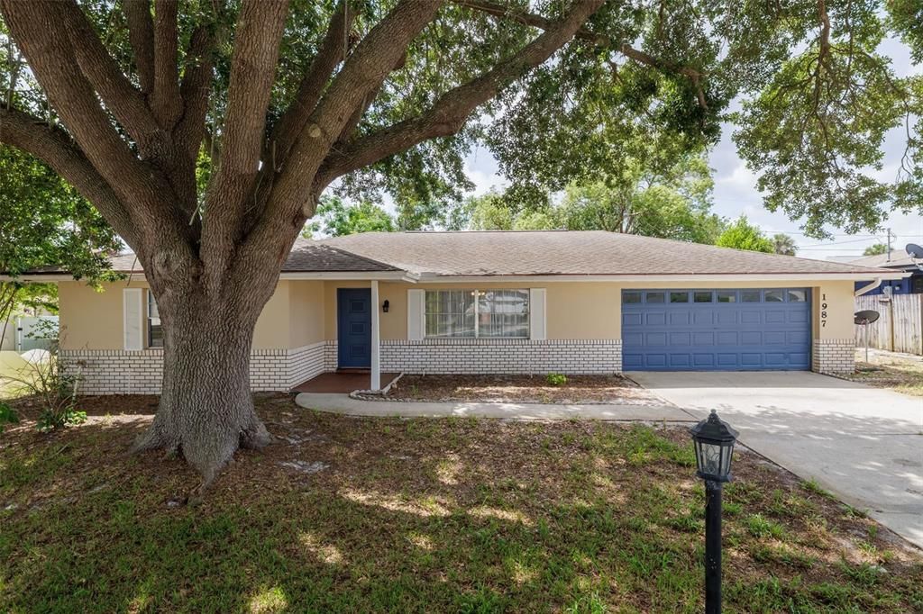 For Sale: $265,000 (2 beds, 2 baths, 1560 Square Feet)
