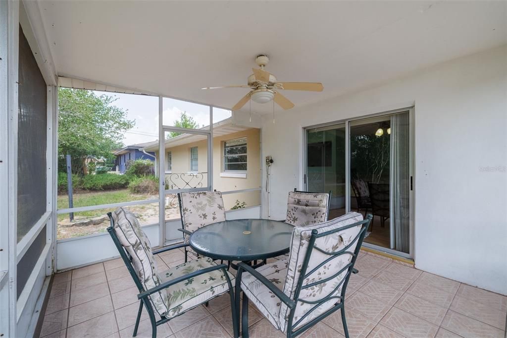 For Sale: $265,000 (2 beds, 2 baths, 1560 Square Feet)