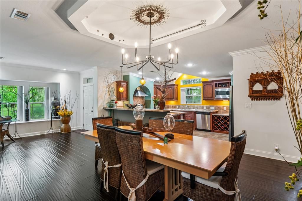 На продажу: $524,999 (3 спален, 2 ванн, 1842 Квадратных фут)