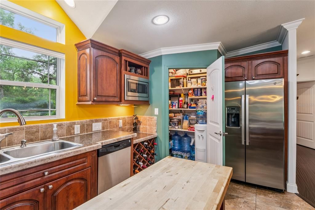 На продажу: $524,999 (3 спален, 2 ванн, 1842 Квадратных фут)