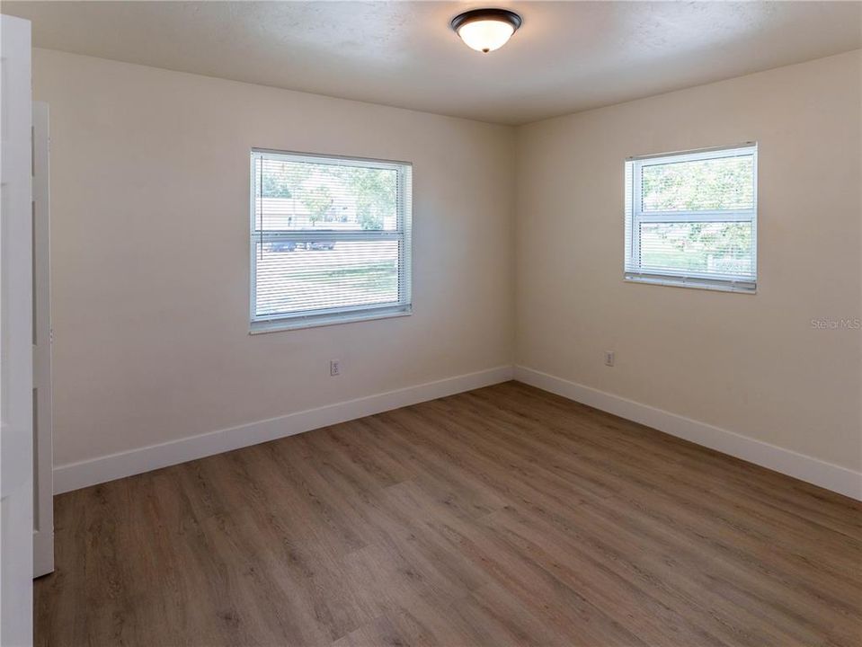 For Sale: $279,900 (3 beds, 1 baths, 1248 Square Feet)