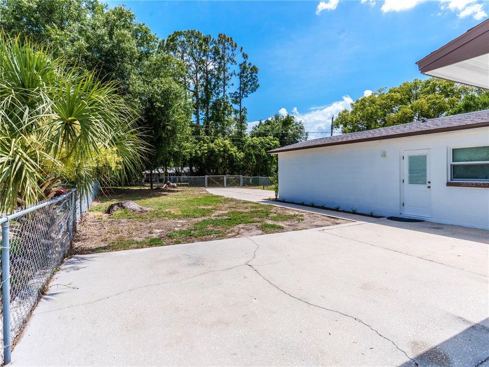 For Sale: $279,900 (3 beds, 1 baths, 1248 Square Feet)