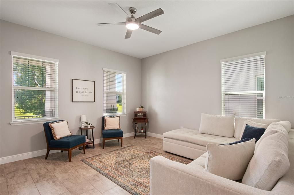 For Sale: $525,000 (3 beds, 2 baths, 2152 Square Feet)