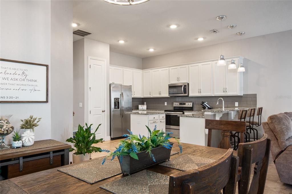 For Sale: $525,000 (3 beds, 2 baths, 2152 Square Feet)