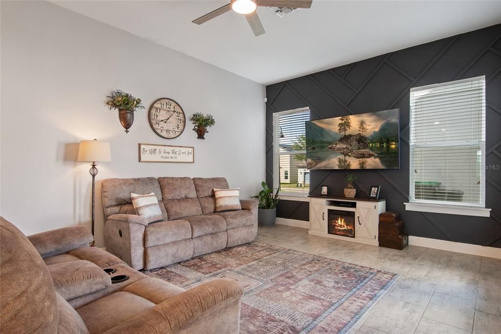 For Sale: $525,000 (3 beds, 2 baths, 2152 Square Feet)