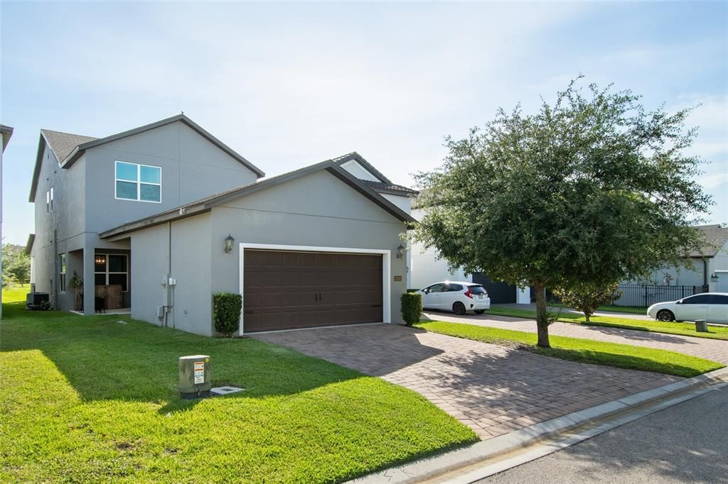 For Sale: $525,000 (3 beds, 2 baths, 2152 Square Feet)