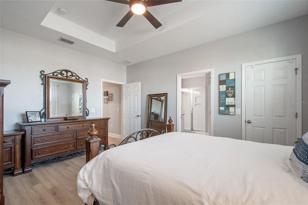 For Sale: $525,000 (3 beds, 2 baths, 2152 Square Feet)