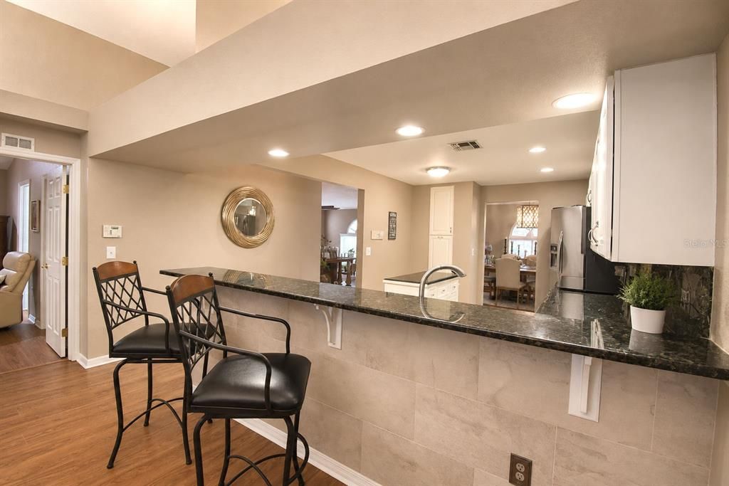 For Sale: $375,000 (3 beds, 2 baths, 2022 Square Feet)