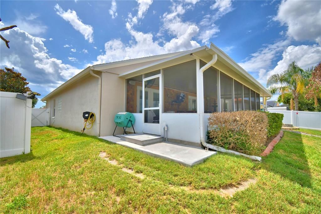 For Sale: $375,000 (3 beds, 2 baths, 2022 Square Feet)