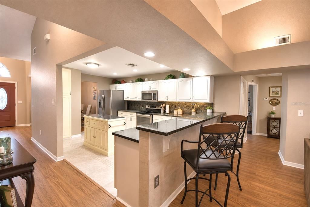 For Sale: $375,000 (3 beds, 2 baths, 2022 Square Feet)