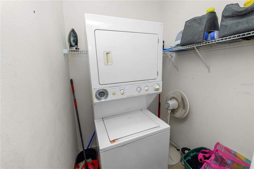 En Venta: $255,000 (3 camas, 2 baños, 1568 Pies cuadrados)