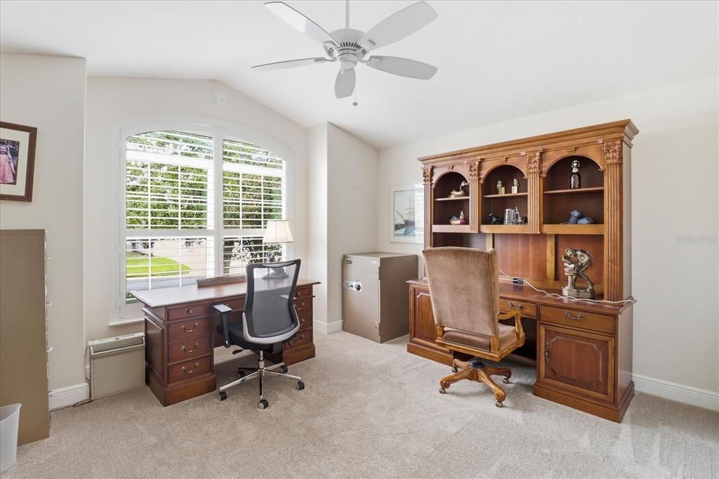 For Sale: $499,000 (3 beds, 2 baths, 2046 Square Feet)