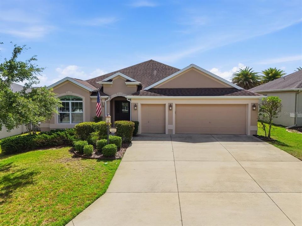 For Sale: $499,000 (3 beds, 2 baths, 2046 Square Feet)