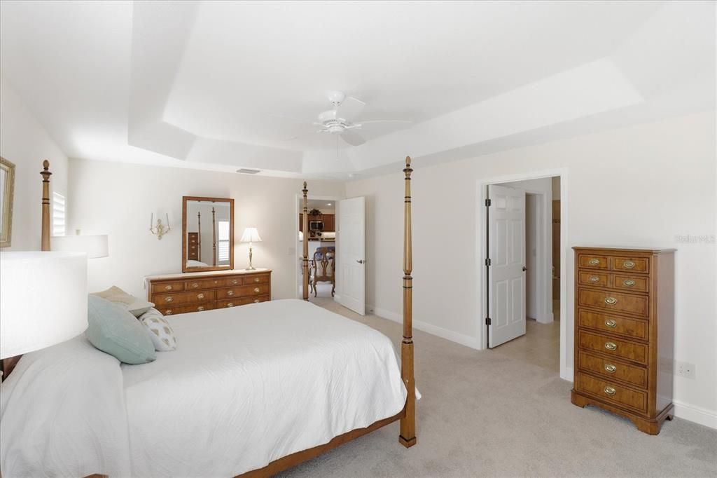 For Sale: $499,000 (3 beds, 2 baths, 2046 Square Feet)