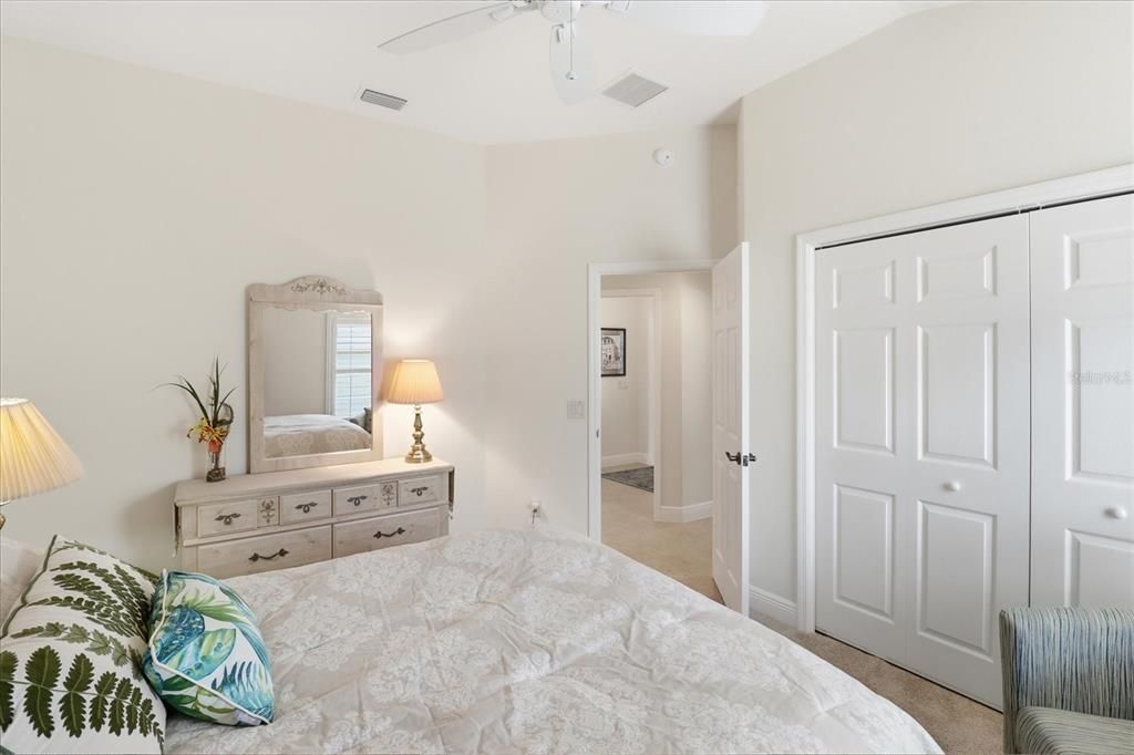 For Sale: $499,000 (3 beds, 2 baths, 2046 Square Feet)
