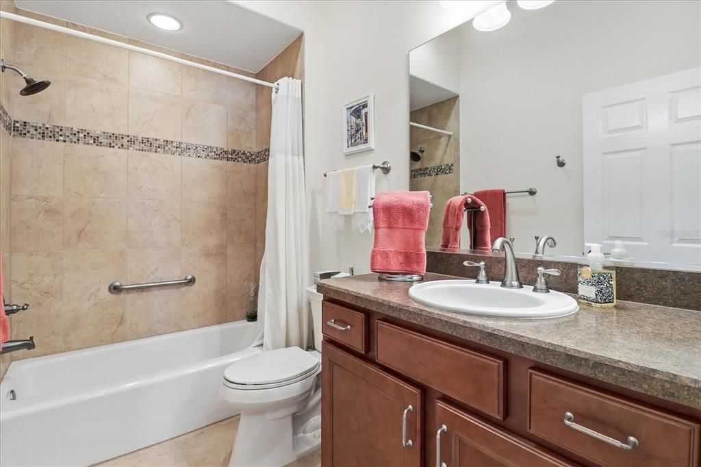 For Sale: $499,000 (3 beds, 2 baths, 2046 Square Feet)