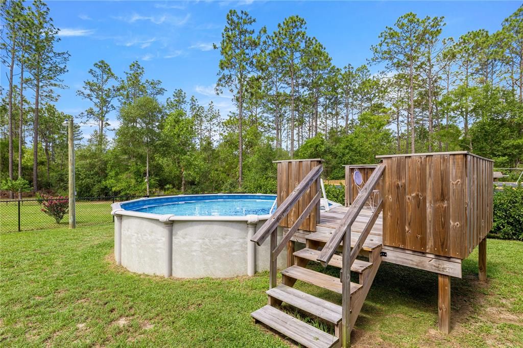 For Sale: $349,900 (3 beds, 2 baths, 1417 Square Feet)